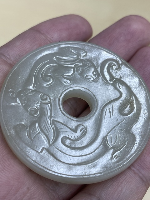 古玩玉器和田玉雕“螭龍紋璧”真品鑒賞圖