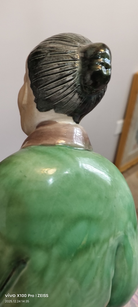 古玩陶瓷素三彩人物瓷塑真品鑒賞圖