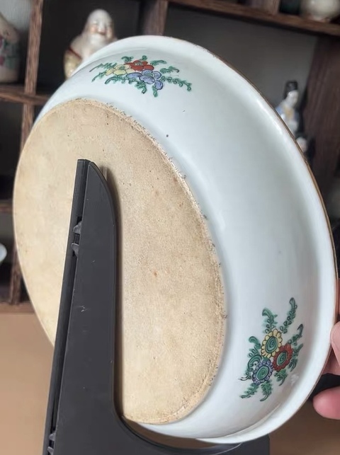 古玩陶瓷廣彩趕珠龍紋折沿盤真品鑒賞圖