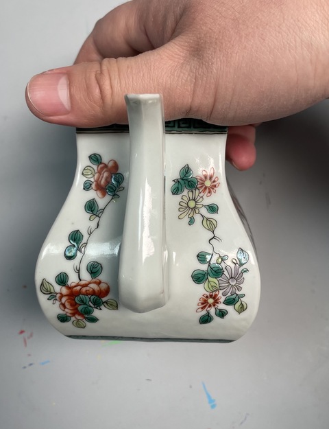 古玩陶瓷五彩花鳥紋茶壺真品鑒賞圖