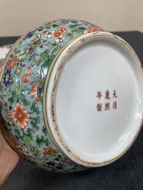 古玩陶瓷清晚期 五彩人物紋捧盒真品鑒賞圖