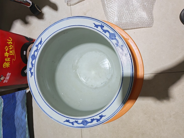 古玩陶瓷青花花鳥紋案缸真品鑒賞圖