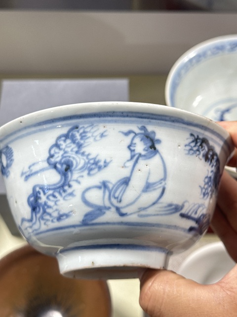 古玩陶瓷人物紋青花碗真品鑒賞圖