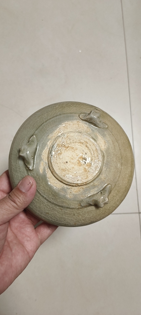 古玩陶瓷龍泉窯青釉三足爐真品鑒賞圖