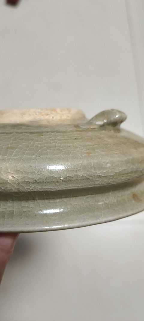 古玩陶瓷龍泉窯青釉三足爐真品鑒賞圖