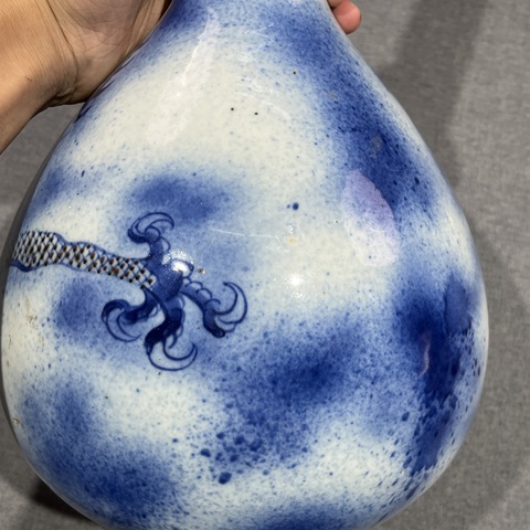 古玩陶瓷吹藍釉青花釉里紅龍紋錐把瓶真品鑒賞圖