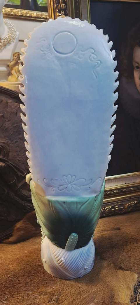 古玩陶瓷觀音塑像真品鑒賞圖