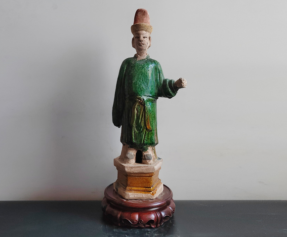 古玩陶瓷明代·三彩人物立俑真品鑒賞圖