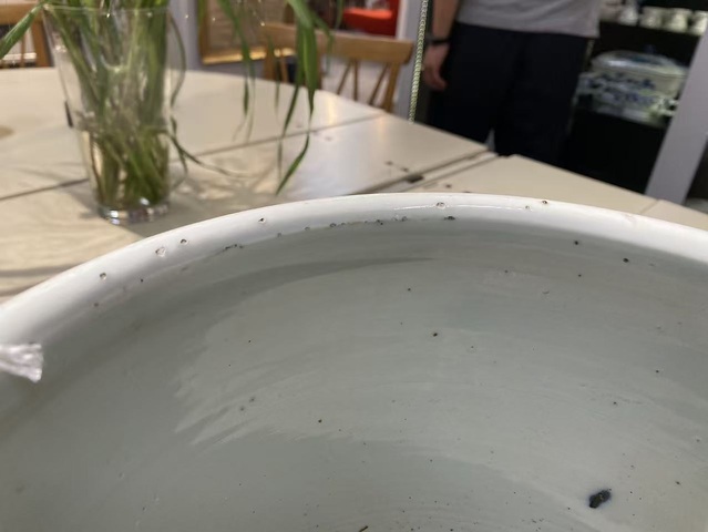 古玩陶瓷龍紋青花筒式香爐真品鑒賞圖