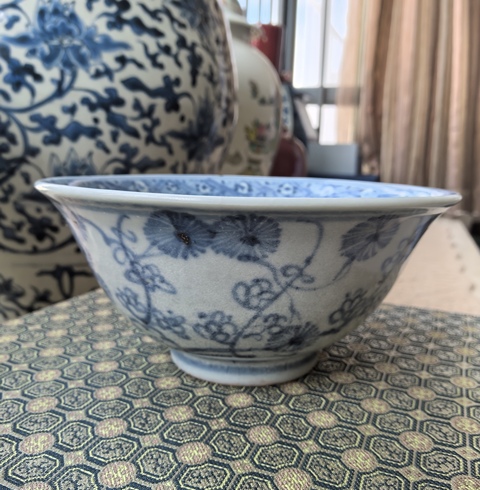 古玩陶瓷松竹梅青花碗真品鑒賞圖