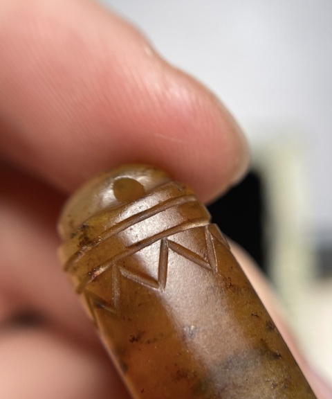 古玩玉器岫巖玉墜真品鑒賞圖