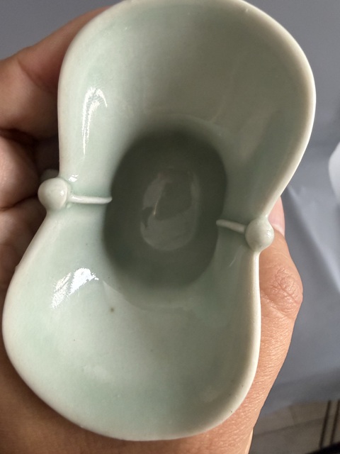 古玩陶瓷豆青釉爵杯真品鑒賞圖