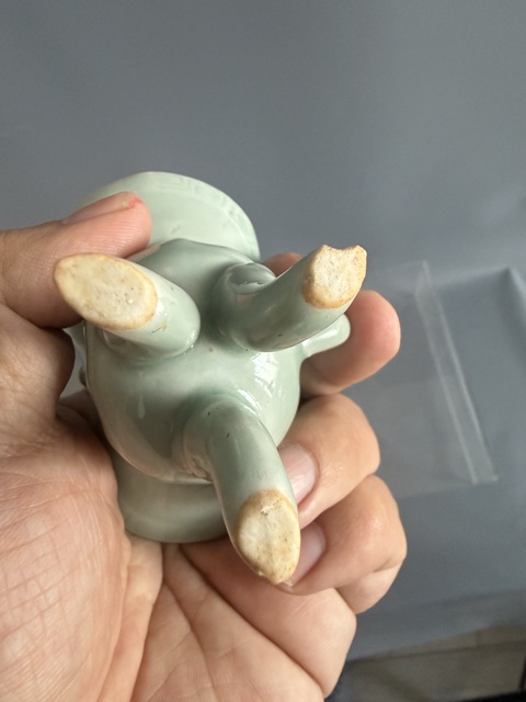 古玩陶瓷豆青釉爵杯真品鑒賞圖