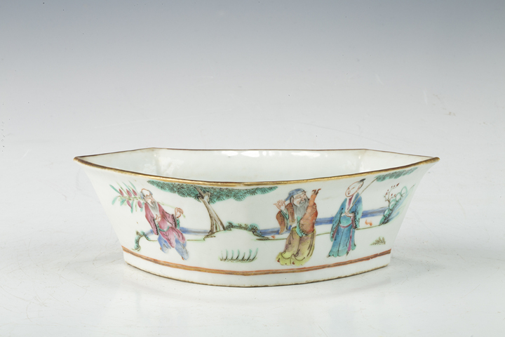 古玩陶瓷清晚·粉彩人物故事紋角碗真品鑒賞圖