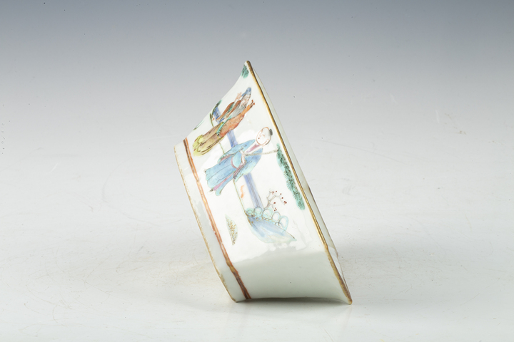 古玩陶瓷清晚·粉彩人物故事紋角碗真品鑒賞圖