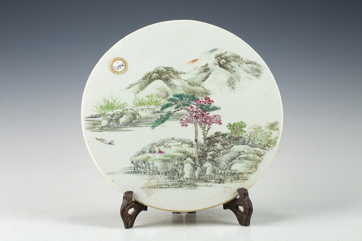 古玩陶瓷清末民初·淺絳彩山水人物紋瓷板拍賣，當前價格2304元