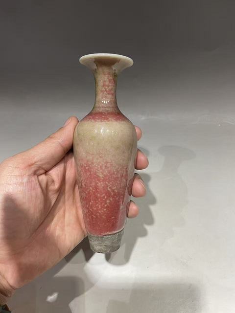 古玩陶瓷豇豆紅柳葉瓶真品鑒賞圖