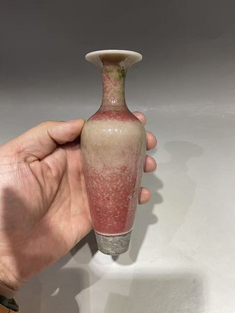 古玩陶瓷豇豆紅柳葉瓶真品鑒賞圖