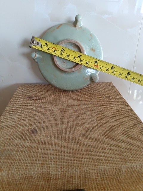 古玩陶瓷龍泉粉青釉三足爐標(biāo)本真品鑒賞圖