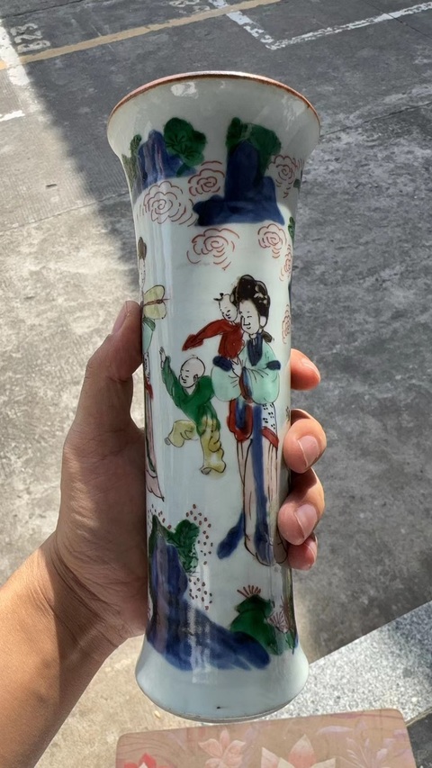 古玩陶瓷青花五彩仕女嬰戲紋束腰花觚真品鑒賞圖