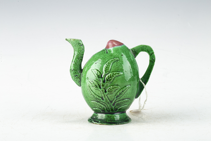 古玩陶瓷清晚·綠釉桃形倒流壺
拍賣，當(dāng)前價格0元