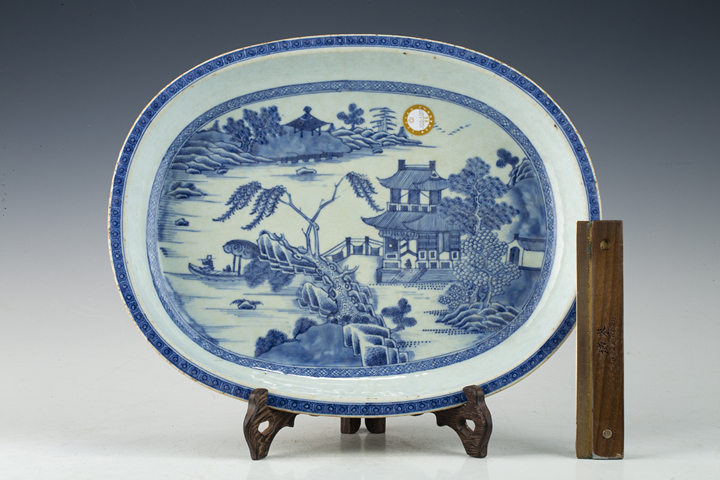 古玩陶瓷清中·青花山水樓閣紋橢圓盤
拍賣，當(dāng)前價(jià)格0元