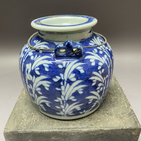 古玩陶瓷青花提梁壺真品鑒賞圖