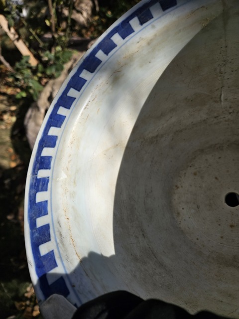 古玩陶瓷青花留白冰梅紋花盆真品鑒賞圖