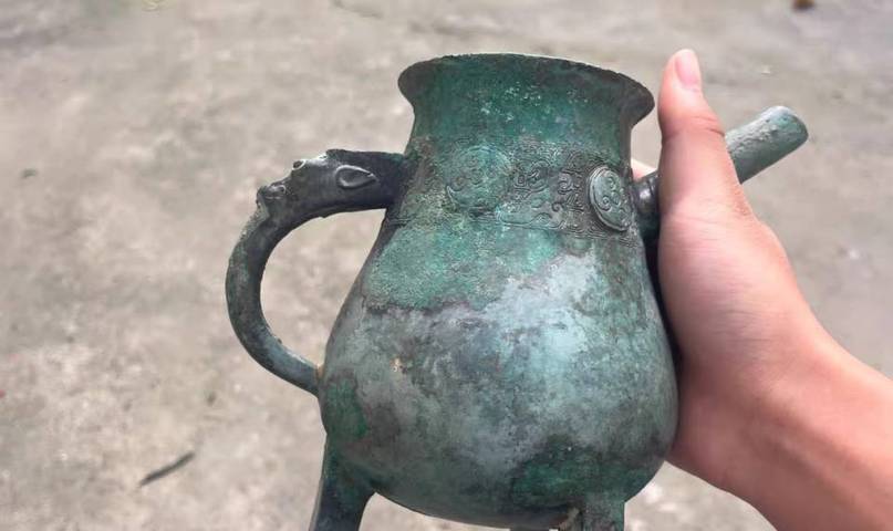古玩銅器青銅人物真品鑒賞圖