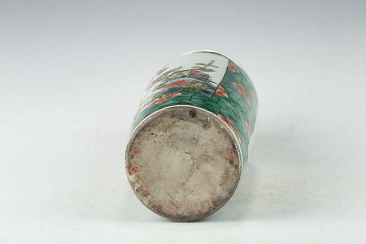 古玩陶瓷民國·五彩開窗梅蘭竹菊紋筒瓶
真品鑒賞圖