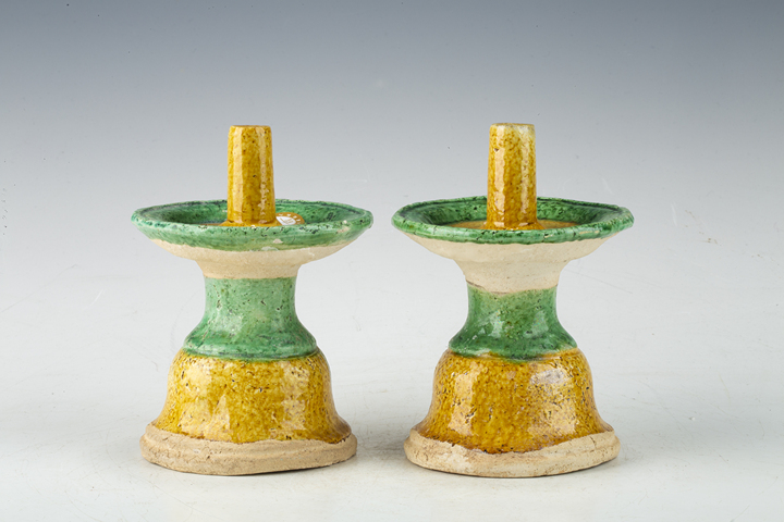 古玩陶瓷清·三彩燭臺一對拍賣，當前價格386元