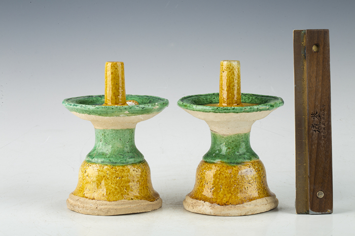 古玩陶瓷清·三彩燭臺一對拍賣，當前價格386元