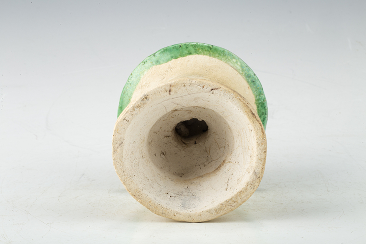 古玩陶瓷清·三彩燭臺一對拍賣，當前價格386元