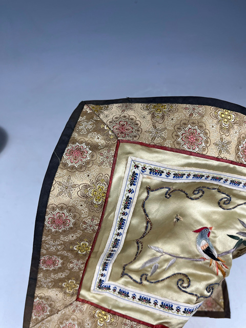 古玩雜項民國-創匯 ?盤金刺繡“錦上添花”花鳥紋織錦繡片拍賣，當前價格788元