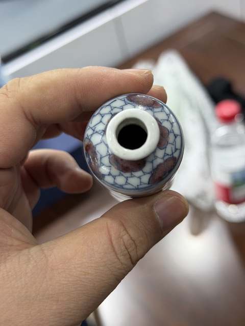 古玩陶瓷清晚·青花釉里紅人物故事紋鼻煙壺 真品鑒賞圖