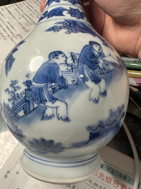 古玩陶瓷青花人物故事紋撇口瓶，口部疑似復窯真品鑒賞圖