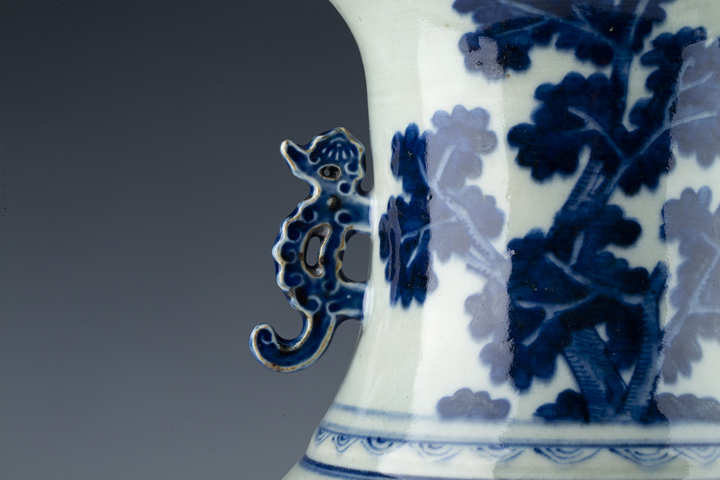 古玩陶瓷清中·青花福星高照圖雙耳盤口瓶真品鑒賞圖