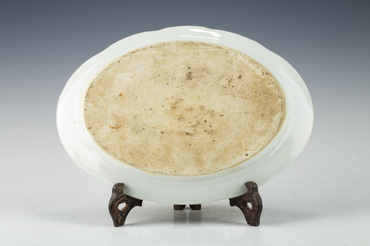 古玩陶瓷民國·藍料彩高士山水紋折沿盤真品鑒賞圖