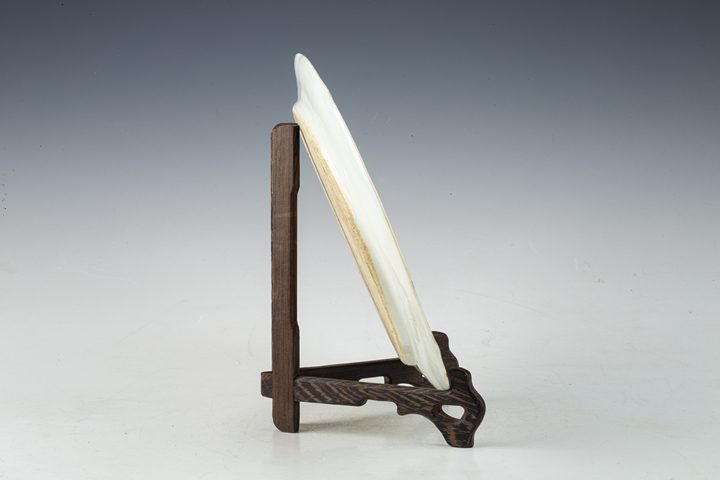 古玩陶瓷民國·藍料彩高士山水紋折沿盤真品鑒賞圖