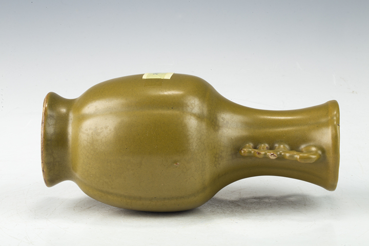 古玩陶瓷清中晚·茶葉末釉雙耳海棠瓶真品鑒賞圖