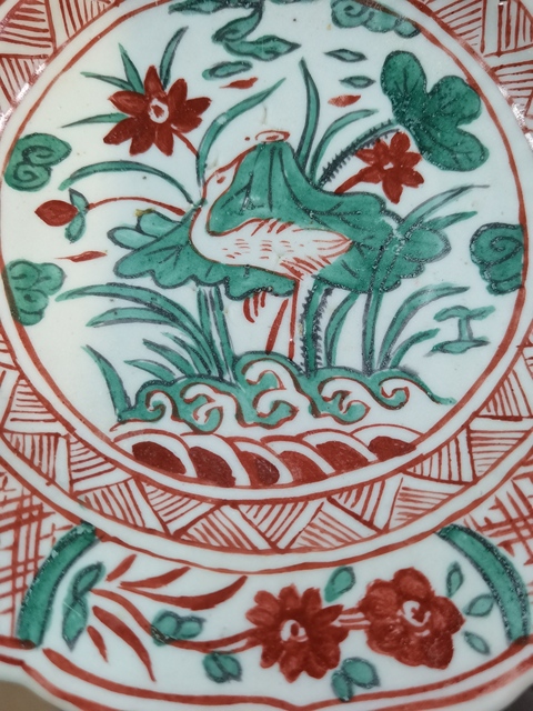 古玩陶瓷紅綠彩一路連升盤真品鑒賞圖