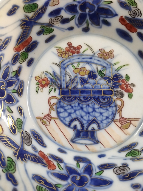 古玩陶瓷青花五彩盤真品鑒賞圖