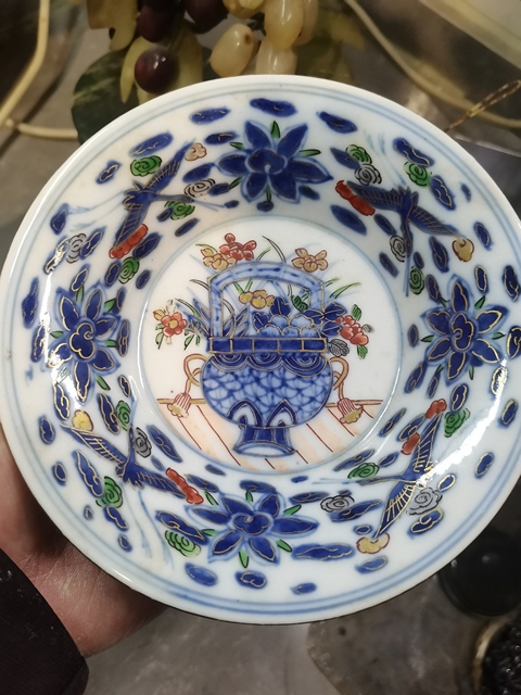 古玩陶瓷青花五彩盤真品鑒賞圖