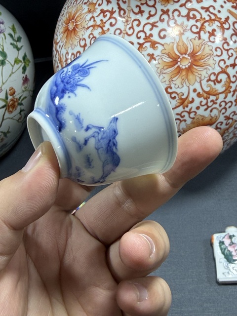 古玩陶瓷青花人物杯真品鑒賞圖
