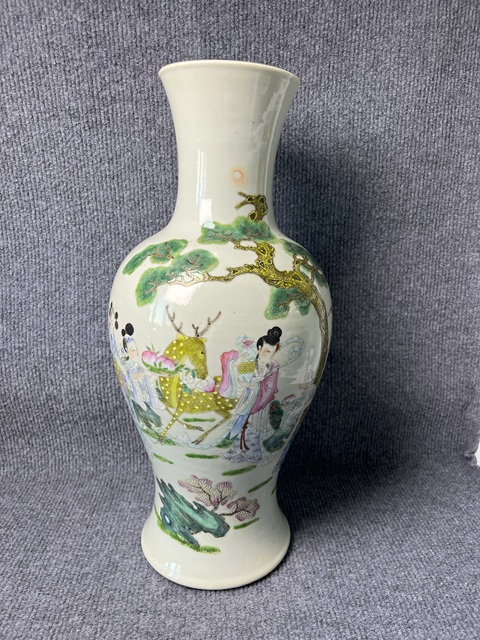 古玩陶瓷粉彩麻姑獻壽人物故事紋觀音瓶真品鑒賞圖