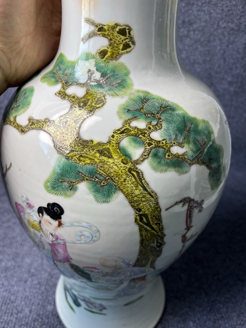 古玩陶瓷粉彩麻姑獻壽人物故事紋觀音瓶真品鑒賞圖