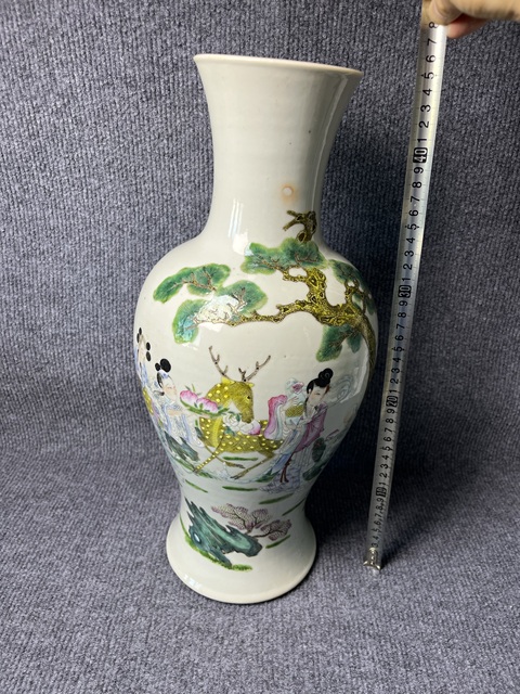 古玩陶瓷粉彩麻姑獻壽人物故事紋觀音瓶真品鑒賞圖