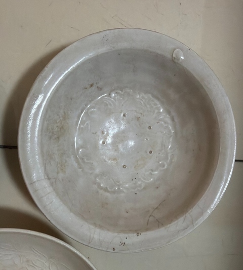 古玩陶瓷霍州窯白釉花卉紋茶碗真品鑒賞圖