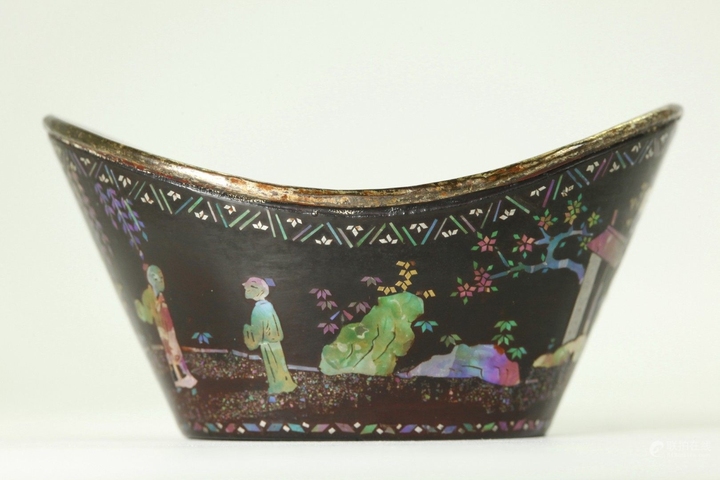 古玩雜項(xiàng)黑漆嵌螺鈿元寶杯真品鑒賞圖