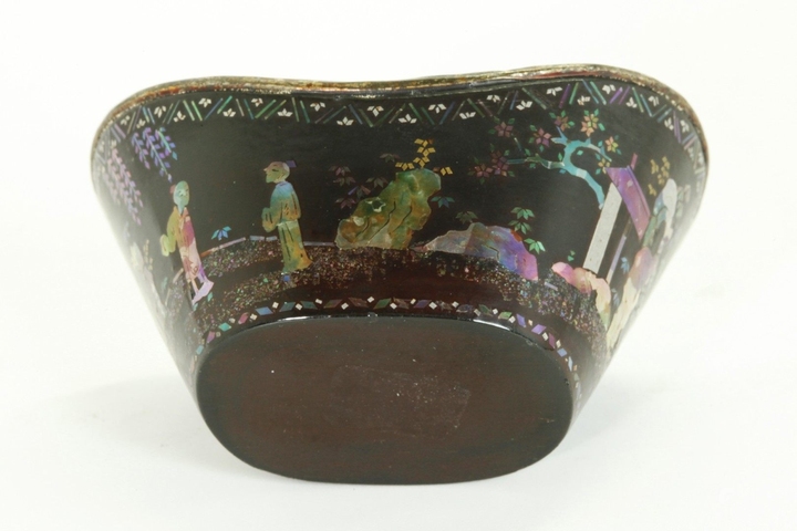 古玩雜項(xiàng)黑漆嵌螺鈿元寶杯真品鑒賞圖